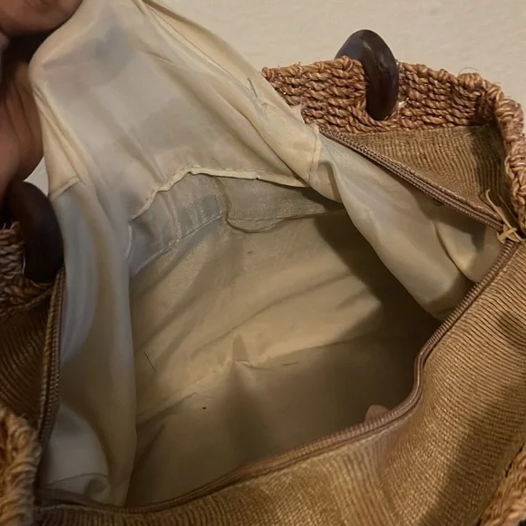 Vintage Woven Straw Handbag Wood Handle Coastal Beach Summer Tote - Picture 15 of 16